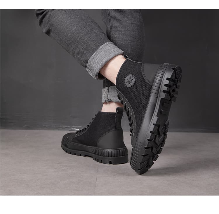 【漆黒の堅牢美】オールブラック ハイカットスニーカー | 厚底 ミリタリーソール 異素材コンビ タフデザイン