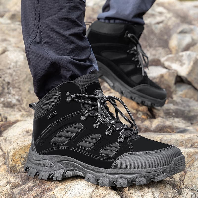 ハイカットスニーカー アウトドア トレッキング 耐久性 安定感 グリップ力 防水機能 疲れにくい ハイキング 撥水 登山 かっこいい