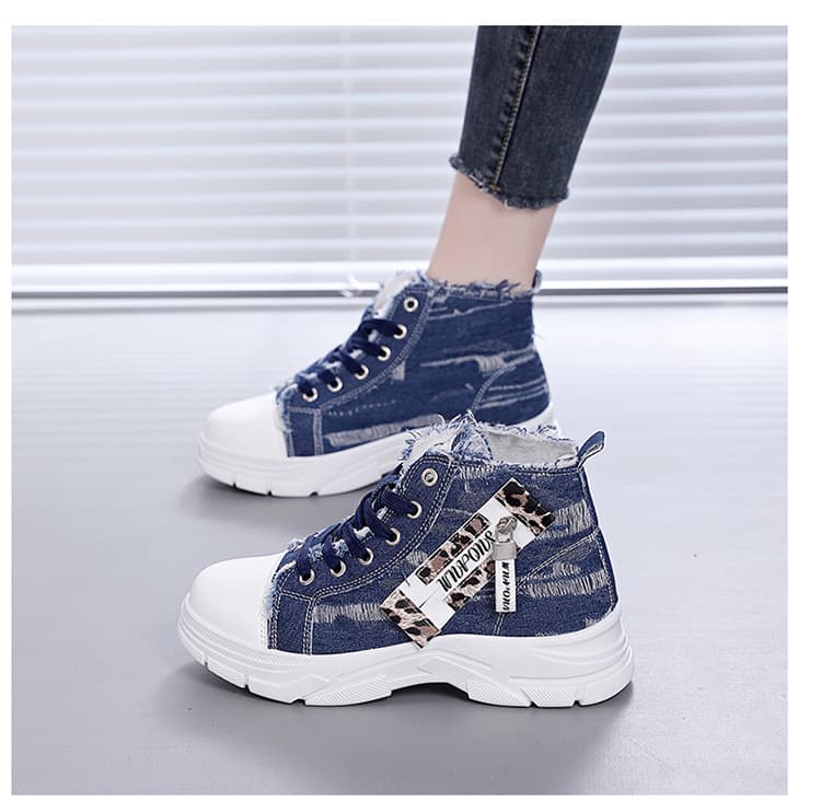 ハイカットスニーカー ダメージデニム 厚底ソール カジュアル デイリーコーデ スタイルアップ かわいい 学校 日常使い 履きやすい