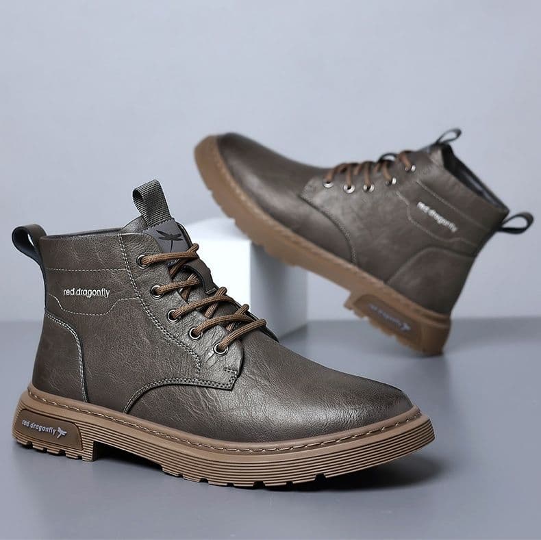 ハイカットスニーカー 定番 本革 耐久性 カジュアル グリップ力 安定感 スタイリッシュ アウトドア 快適歩行 衝撃吸収 かっこいい