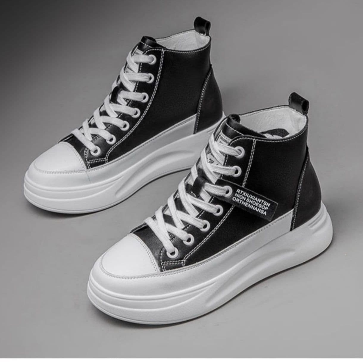 ハイカットスニーカー 好評 スタイルアップ おしゃれ かっこいい シンプル 日常使い デイリーコーデ 歩きやすい クッション