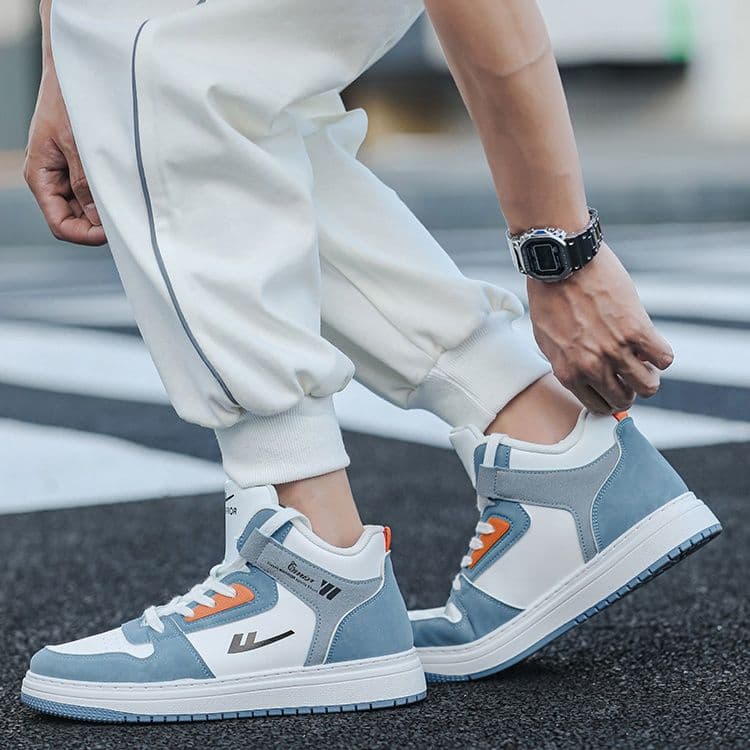 ハイカットスニーカー スポーツ ランニング 学校 部活 疲れにくい 痛くならない 履きやすい 歩きやすい クッション 安定感