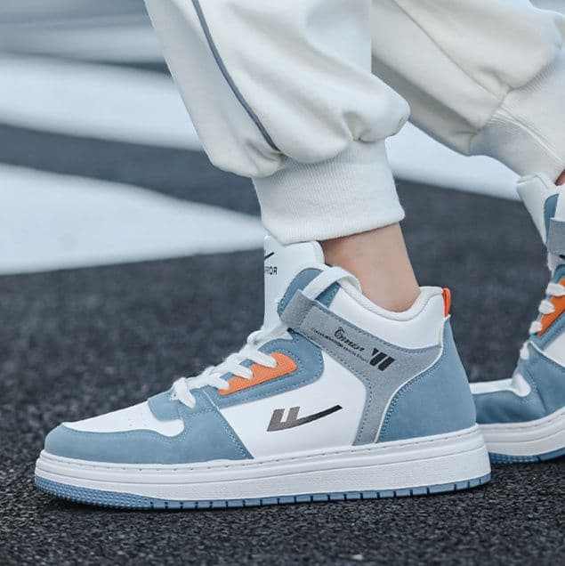 ハイカットスニーカー スポーツ ランニング 学校 部活 疲れにくい 痛くならない 履きやすい 歩きやすい クッション 安定感