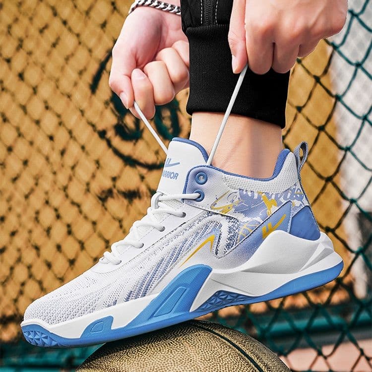 ハイカットスニーカー 定番 ダンス カジュアル シンプル かわいい 可愛い 衝撃吸収 クッション 安定感 メッシュ素材 通気性