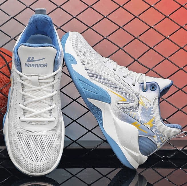 ハイカットスニーカー 定番 ダンス カジュアル シンプル かわいい 可愛い 衝撃吸収 クッション 安定感 メッシュ素材 通気性