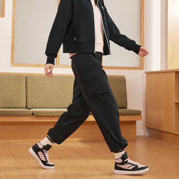 ハイカットスニーカー パステル スタイリッシュ おしゃれ スタイリッシュ きれいめ 疲れにくい 通気性 メッシュ素材 脚長効果