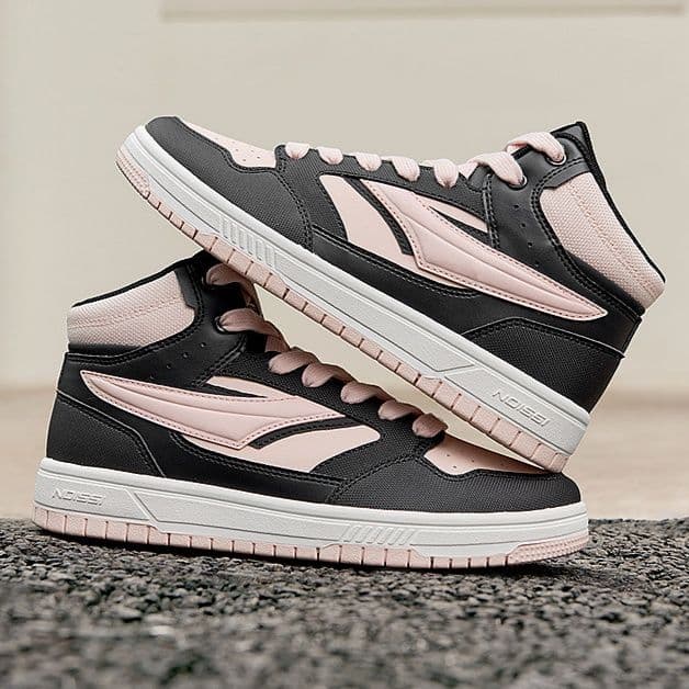 ハイカットスニーカー パステル スタイリッシュ おしゃれ スタイリッシュ きれいめ 疲れにくい 通気性 メッシュ素材 脚長効果