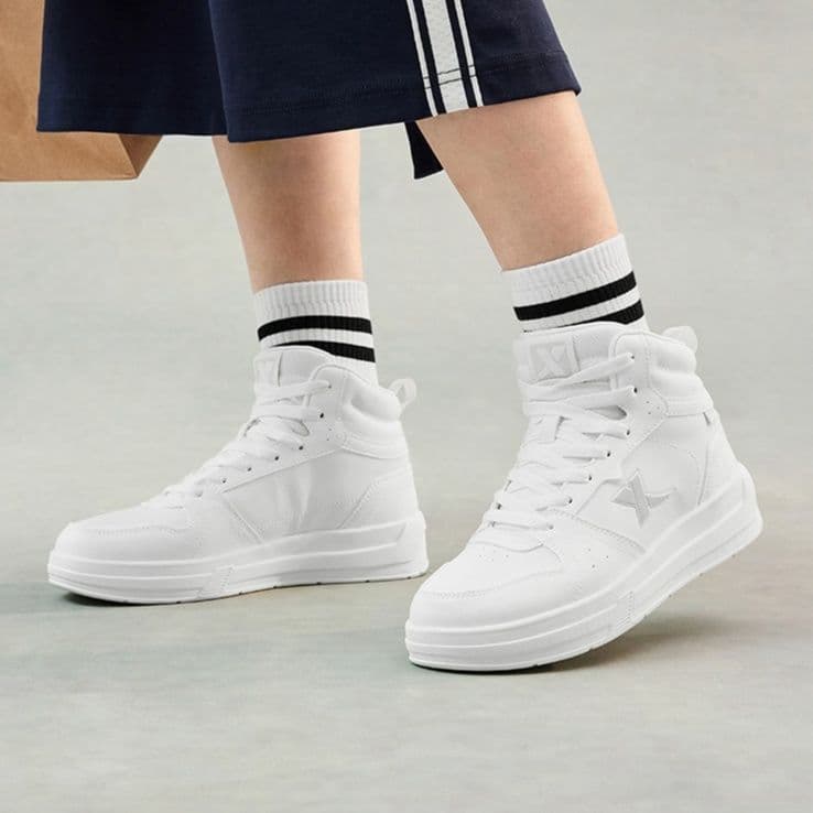 ハイカットスニーカー スポーティモダン ハイカット