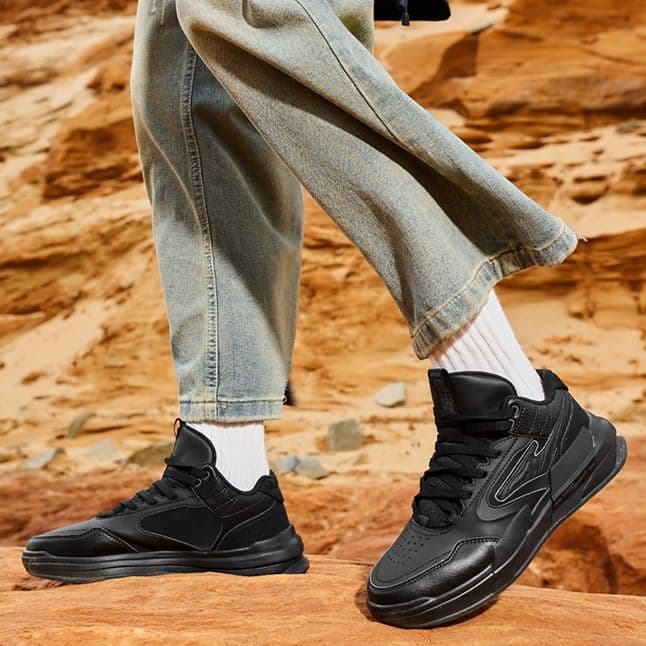 ハイカットスニーカー 疲れにくい スポーツ デイリーユース 耐久性 快適性 安定感 履きやすい 歩きやすい カジュアル シンプル 通気性