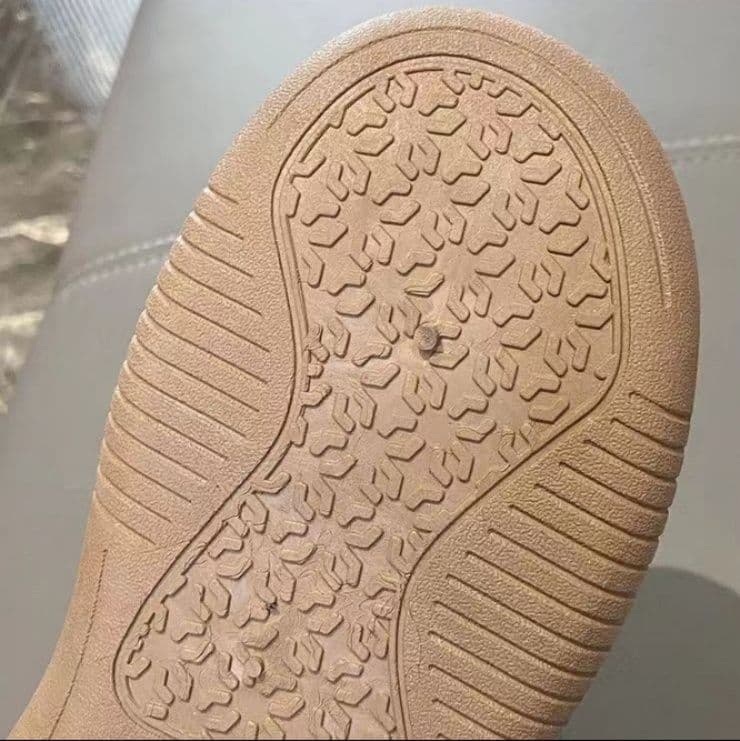 ハイカットスニーカー カジュアル シンプル かわいい スタイリッシュ きれいめ 厚底靴 デイリーユース 日常使い 疲れにくい 安定感