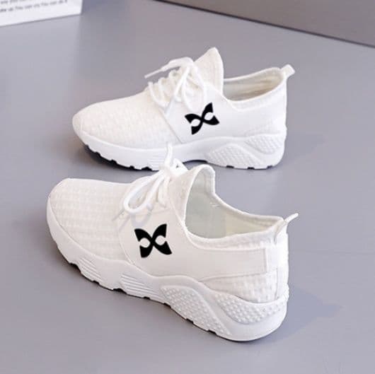 ハイカットスニーカー カジュアル シンプル かわいい 綺麗 レースアップ 通学 学校 部活 スポーツ ランニング 痛くならない 通気性