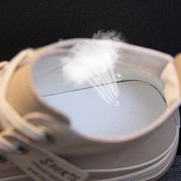 ハイカットスニーカー 本革 伸長効果 厚底 身長アップ効果 履きやすい キレイめ 疲れにくい 快適歩行 スタイリッシュ デイリーコーデ