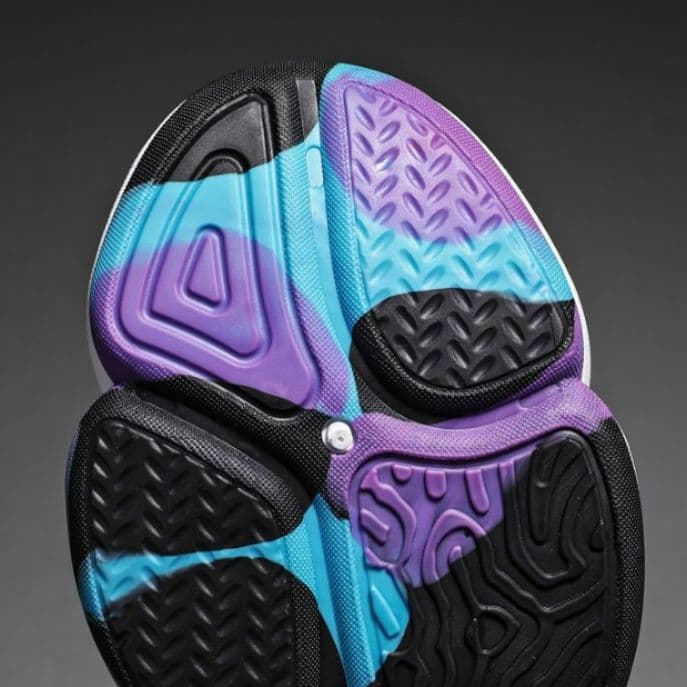 ハイカットスニーカー 疲れにくい 痛くならない 履きやすい 歩きやすい クッション 安定感 デイリーユース 日常使い 快適歩行