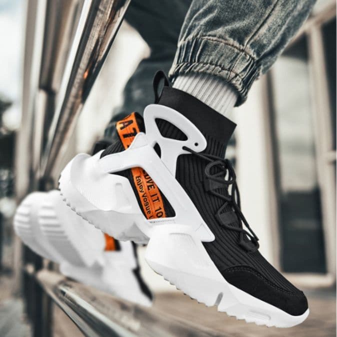 【近未来】サイバーパンク チャンキーソックススニーカー ホワイト | 超厚底 ハイテク