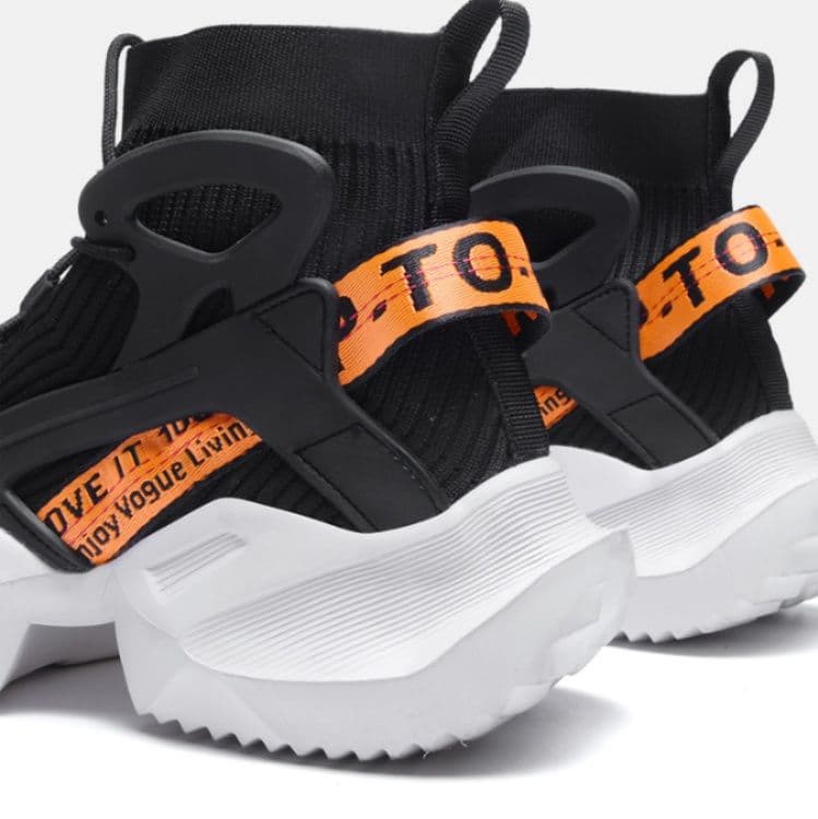 【近未来】サイバーパンク チャンキーソックススニーカー ホワイト | 超厚底 ハイテク