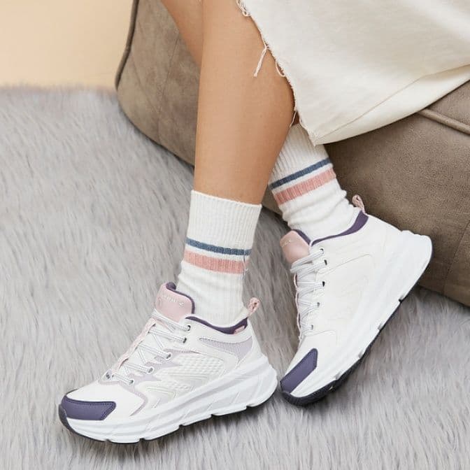 ハイカットスニーカー 定番 ウェーブソール 通気性 スポーティー カジュアル メッシュ素材 疲れにくい 裏ボア仕様 グリップ力 保温性