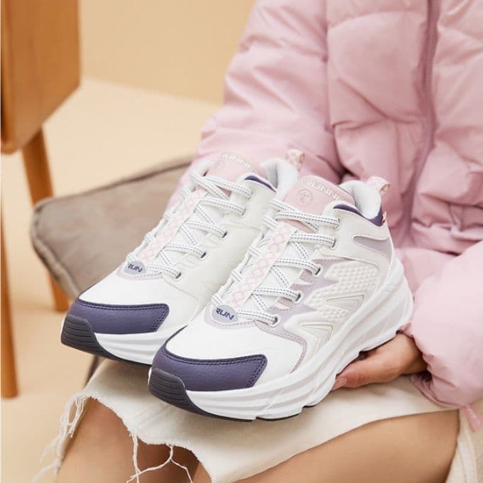 ハイカットスニーカー 定番 ウェーブソール 通気性 スポーティー カジュアル メッシュ素材 疲れにくい 裏ボア仕様 グリップ力 保温性