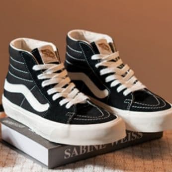 ハイカットスニーカー 人気 定番  シンプル カジュアル スエード カジュアル サイドストライプ ストリート スケートスタイル