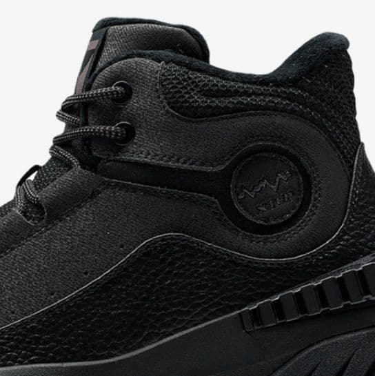 ハイカットスニーカー アウトドア対応 多機能トレッキング 雪 ボリュームソール アクティブ 撥水加工 耐滑 滑り止め加工 防水素材