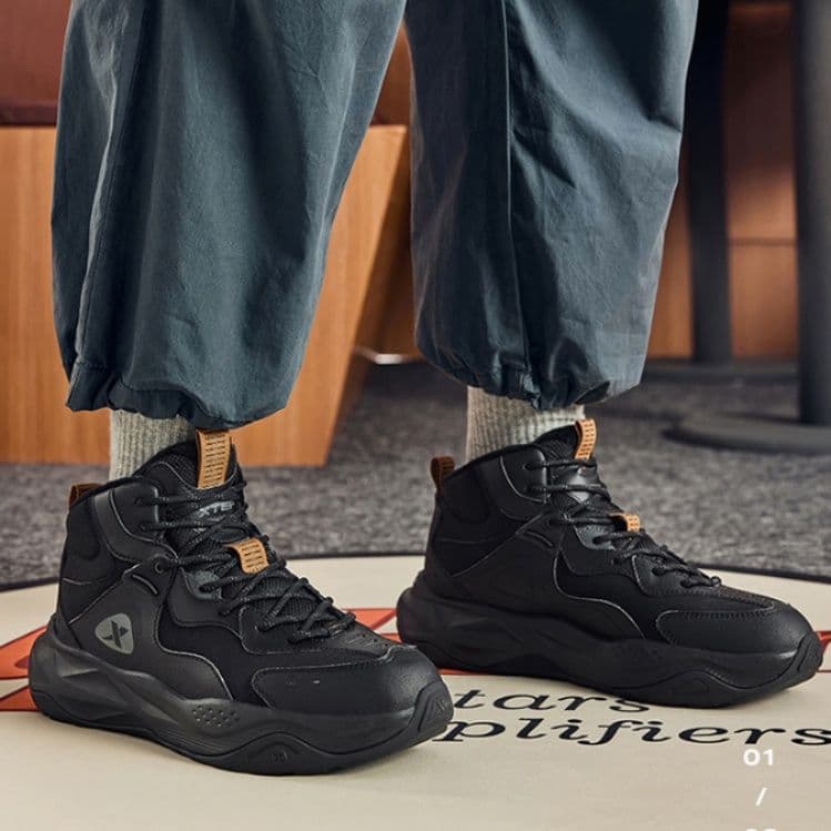 【重厚な足元】タフ・テック ボリュームスニーカー ブラック×キャメル | 厚底 アウトドアミックス ストリート