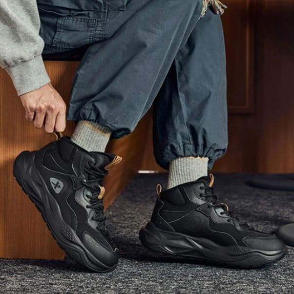 【重厚な足元】タフ・テック ボリュームスニーカー ブラック×キャメル | 厚底 アウトドアミックス ストリート