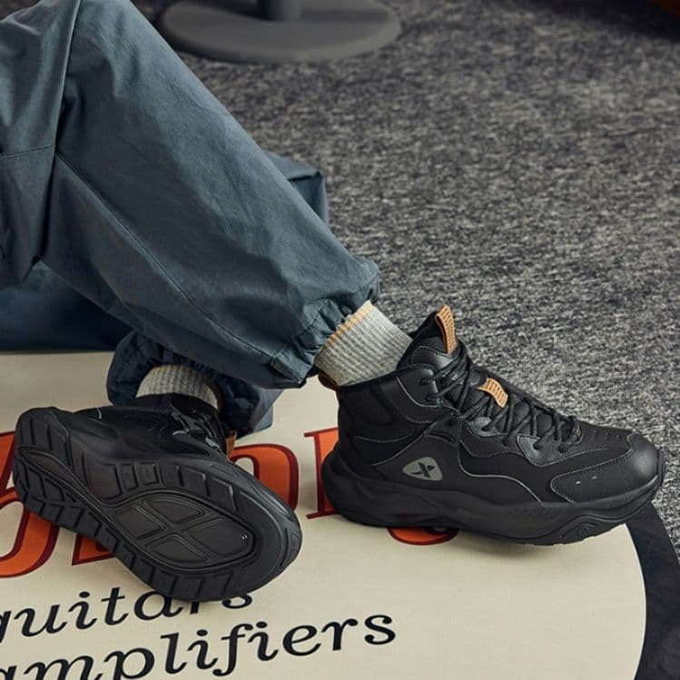 【重厚な足元】タフ・テック ボリュームスニーカー ブラック×キャメル | 厚底 アウトドアミックス ストリート