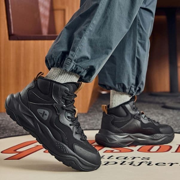【重厚な足元】タフ・テック ボリュームスニーカー ブラック×キャメル | 厚底 アウトドアミックス ストリート