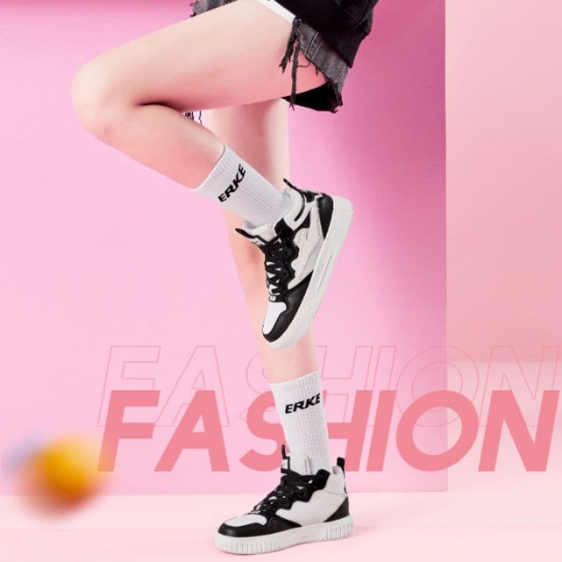 【モノトーン パネル】厚底 ハイカットスニーカー 黒 白 | 波型デザイン ストリート レザー調