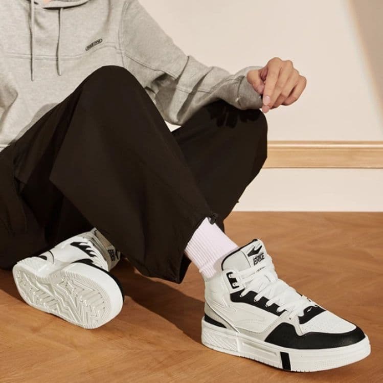 ハイカットスニーカー バスケット 厚底 ソール カジュアル 履き心地 デイリーユース オールシーズン ストリート シンプル グリップ力