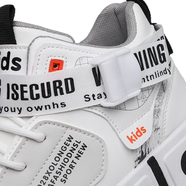 ハイカットスニーカー かっこいい 目立つ 遊び心 ストリート系 厚底設計 カジュアル デイリーコーデ ストリート 履きやすい 通気性