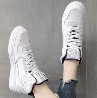 ハイカットスニーカー シンプル カジュアル 安定感 厚底ソール 上質な本革素材 ボリュームソール クッション  衝撃吸収 グリップ力