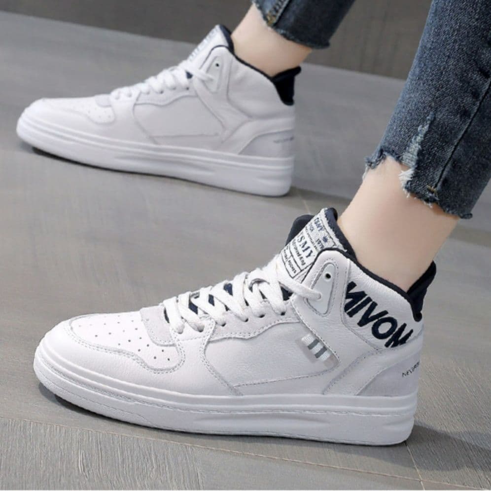 ハイカットスニーカー シンプル カジュアル 安定感 厚底ソール 上質な本革素材 ボリュームソール クッション  衝撃吸収 グリップ力