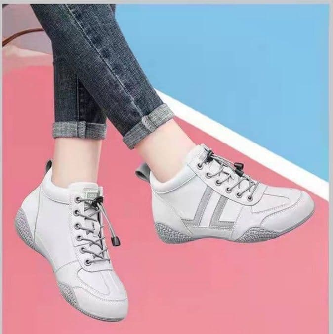 ハイカットスニーカー 定番 疲れにくい 履きやすい 歩きやすい カジュアル シンプル 痛くならない クッション性 安定感 日常使い