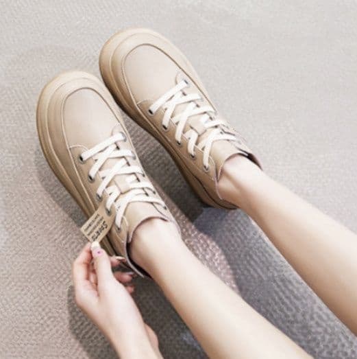 ハイカットスニーカー 本革 伸長効果 厚底 身長アップ効果 履きやすい キレイめ 疲れにくい 快適歩行 スタイリッシュ デイリーコーデ