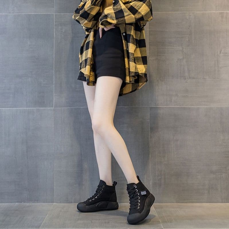 ハイカットスニーカー 高級感 スエード ボリュームソール クッション性 衝撃吸収 安定感 カジュアル おしゃれ スタイリッシュ きれい