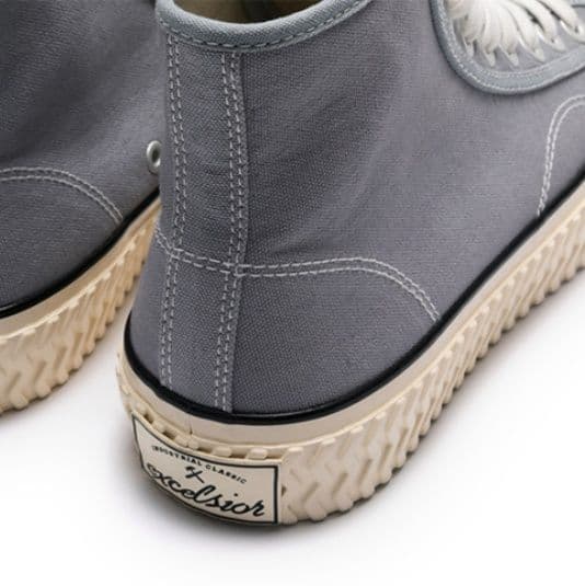 ハイカットスニーカー キャンバス クール カジュアル シンプル かわいい デイリーコーデ クッション性 履きやすい 歩きやすい