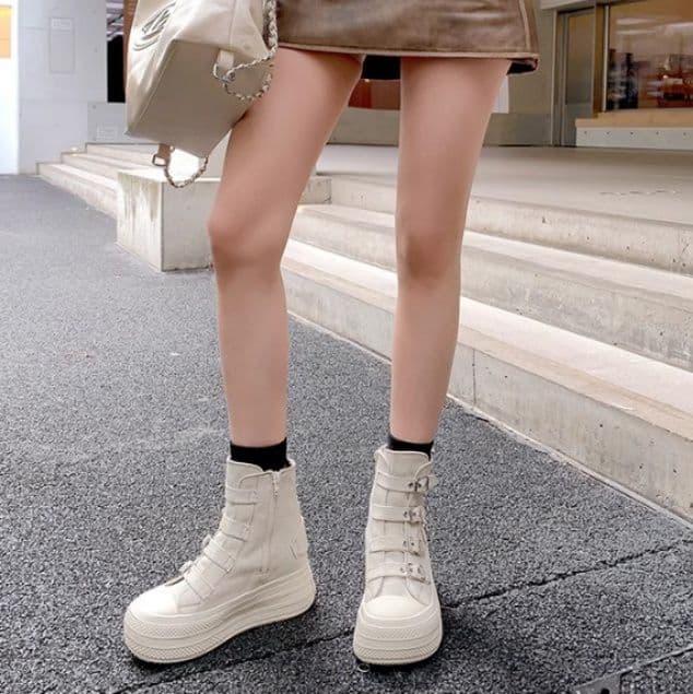 ハイカットスニーカー  厚底ソール サイドジッパー付き 美脚足長 かわいい 目立つ 履きやすい 歩きやすい おしゃれ ボリュームソール
