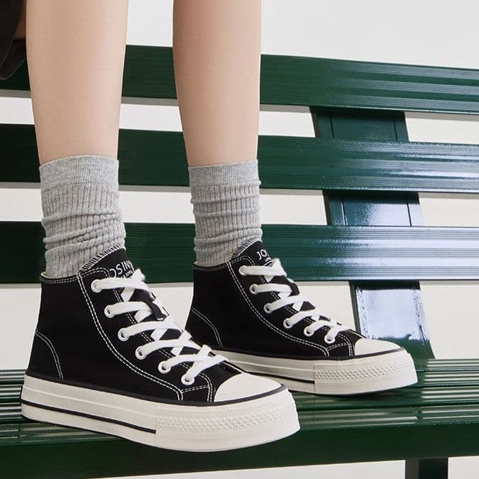 ハイカットスニーカー 定番 人気 カジュアル シンプル キャンパス レースアップ ふわもこ 靴下合わせ クラシカル