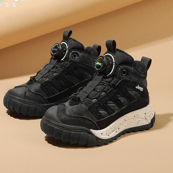 ハイカットスニーカー クール カジュアル シンプル かわいい 可愛い 綺麗 かっこいい 目立つ 遊び心 おしゃれ ダイヤル式 通気性