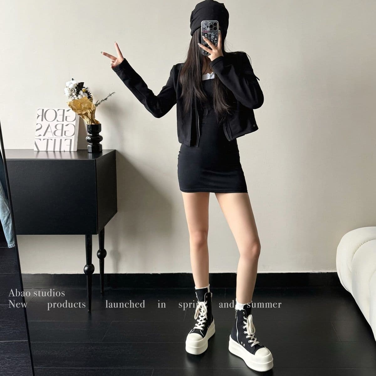 ハイカットスニーカー 脚長効果 スタイリッシュ 美脚 厚底 サイドジップ クッション性 ボリュームソール 目立つ カジュアル