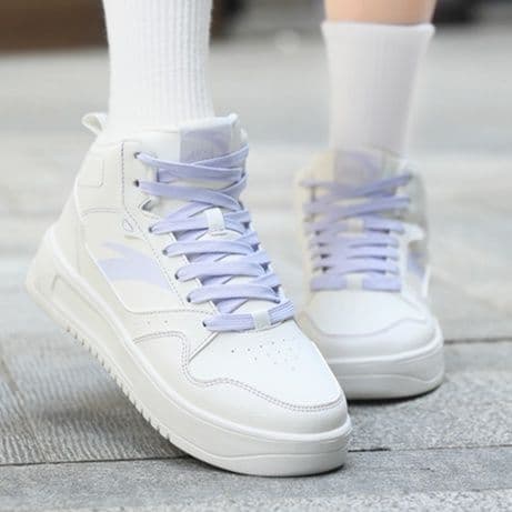 ハイカットスニーカー 美脚効果 疲れにくい 痛くならない ふわり軽やか クッション性 通気性 スポーティー スポーツ ランニング