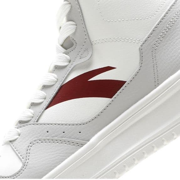 ハイカットスニーカー 美脚効果 疲れにくい 痛くならない ふわり軽やか クッション性 通気性 スポーティー スポーツ ランニング