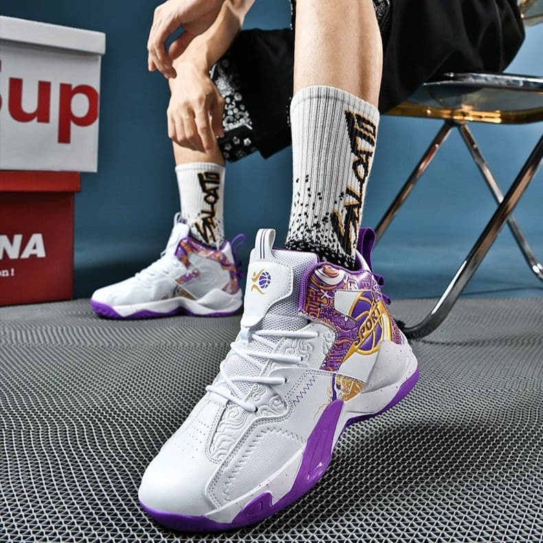 ハイカットスニーカー クッション性 衝撃吸収性 防滑性 通気性 日常使い 部活 スポーツ ランニング デイリーユース かっこいい 目立つ