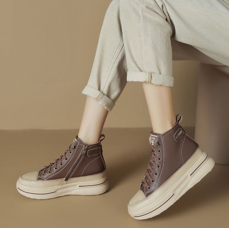 ハイカットスニーカー 秋 冬 脚長効果 伸長効果 美脚足長 おしゃれ スタイリッシュ きれいめ 厚底ソール 歩きやすい クッション 通気性