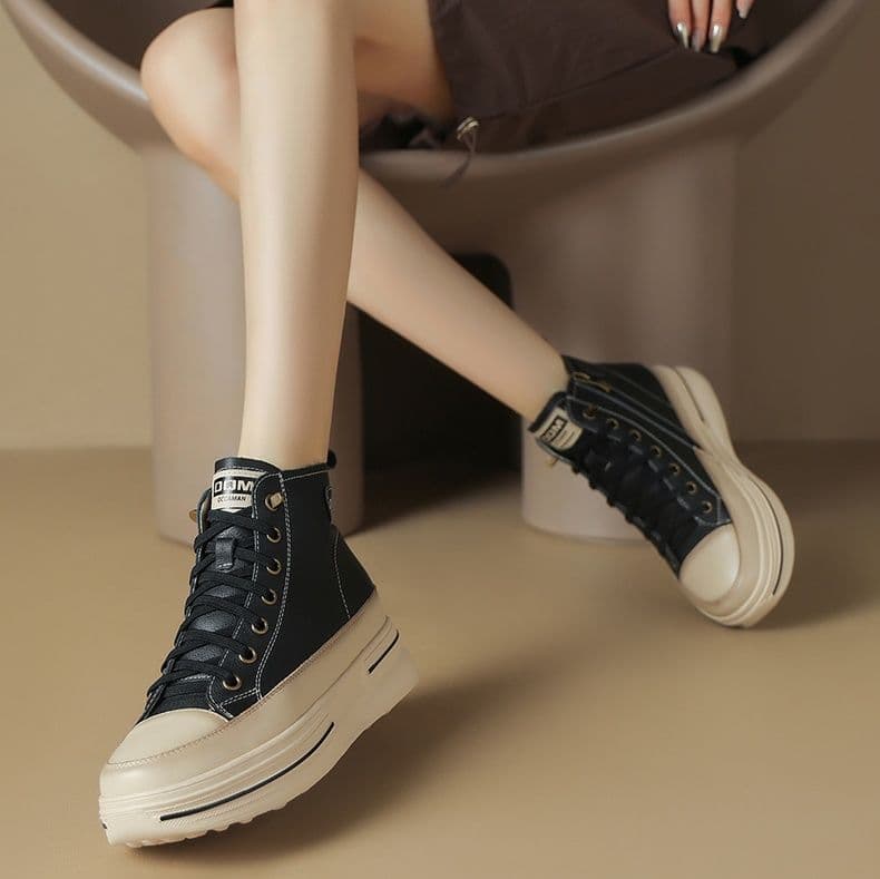 ハイカットスニーカー 秋 冬 脚長効果 伸長効果 美脚足長 おしゃれ スタイリッシュ きれいめ 厚底ソール 歩きやすい クッション 通気性