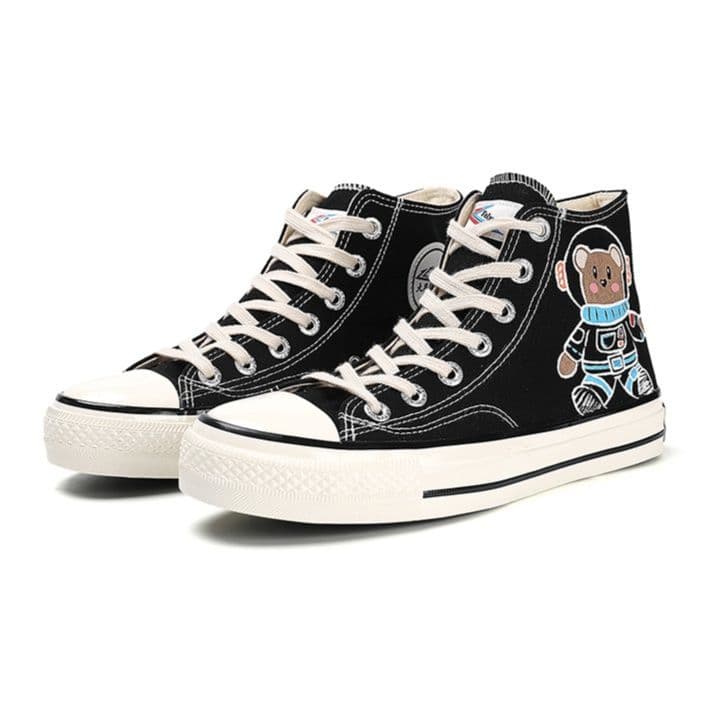 ハイカットスニーカー 人気 カジュアル シンプル かわいい 可愛い 目立つ 遊び心 通学 学校 デイリーユース 日常使い 帆布 歩きやすい
