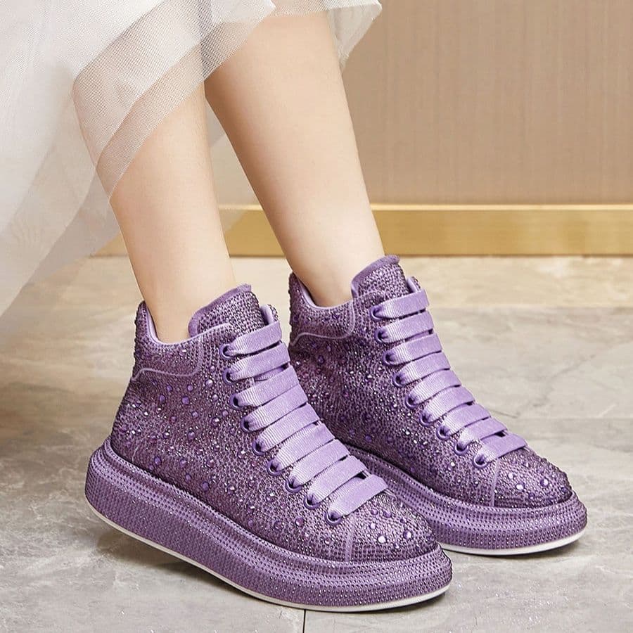 ハイカットスニーカー 煌めき クール 目立つ おしゃれ スタイリッシュ きれいめ クッション 安定感 すべりにくい 衝撃吸収 グリップ力