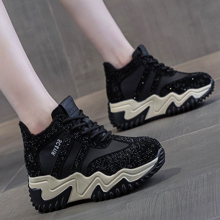 ハイカットスニーカー 美脚足長 ストリート ヒップホップ ダンススニーカー 伸長効果 目立つ 遊び心 おしゃれ クッション 安定感