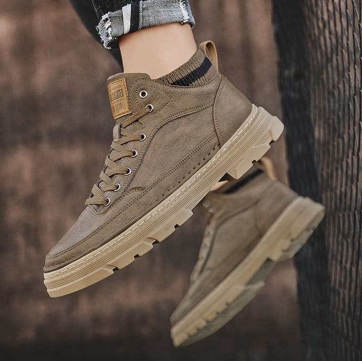 ハイカットスニーカー 定番 ビジネス 通勤 会社 おしゃれ スタイリッシュ きれいめ 歩きやすい クッション 安定感 スタイルアップ