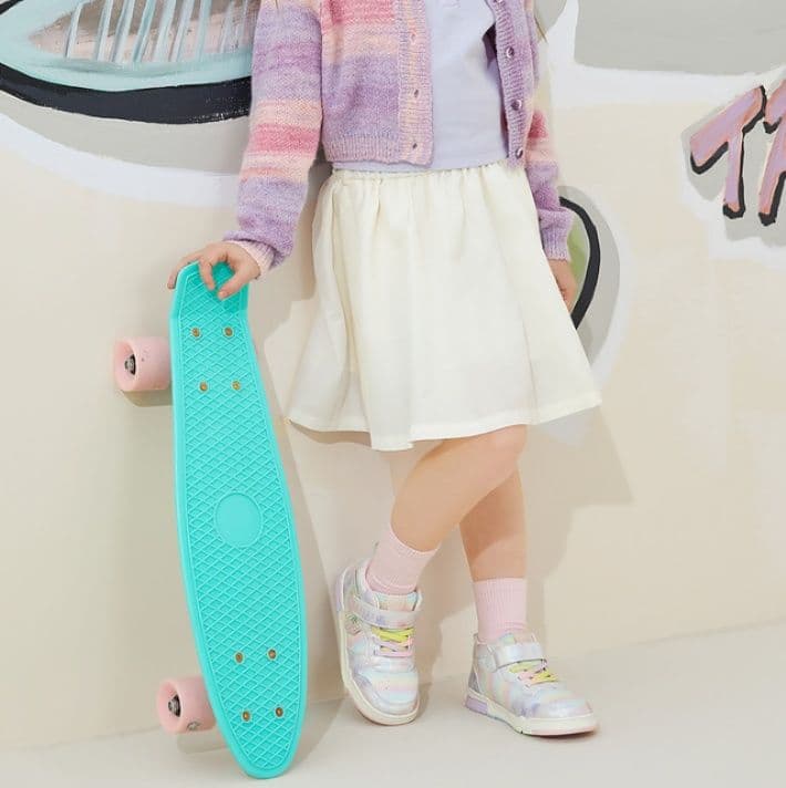 ハイカットスニーカー 好評 可愛い かわいい 綺麗 おしゃれ スタイリッシュ 日常使い デイリーユース 歩きやすい クッション 安定感